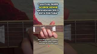 Con esta POSTURA podrás tocar CUALQUIER ACORDE MENOR en guitarra shorts [upl. by Atived]