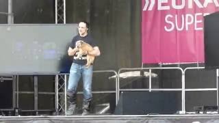 Supervet Noel Fitzpatrick Dog Fest Windsor 2016 vid 2 [upl. by Dorita]