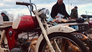 FIVE MINUTES of Bike Heaven at KEMPTON PARK Autojumble a Swoosh over COSMOS Classic Motorcycle Stall [upl. by Lise656]