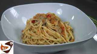 Pasta con la mollica ricetta facile e gustosissima – Primi piatti veloci [upl. by Nirtak]