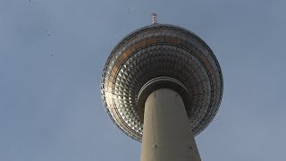 Mit dem neuen Fahrstuhl den Fernsehturm hoch [upl. by Boff]