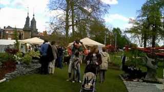 Fête printanière dans la parc du château de MonceausurSambrewmv [upl. by Territus280]