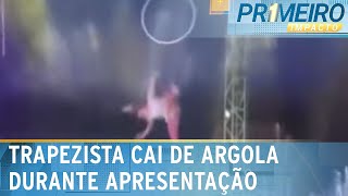 Artista circense despenca de argola durante apresentação em SC  Primeiro Impacto 090424 [upl. by Kampmeier922]