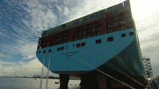 El barco más grande del mundo 400 metros y 18000 contenedores a bordo [upl. by Sturrock]