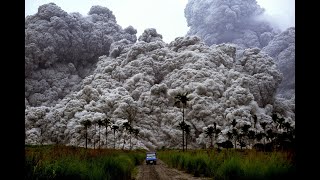 Looking Back  Photos During Mt Pinatubo Biggest Eruption June 15 1991 [upl. by Aileda34]