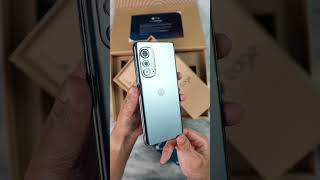 Unboxing the Motorola Edge 2022 [upl. by Wendin522]