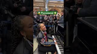 💚 ALICIA KEYS CONCERT IN LONDON ST PANCREAS STATION shots aliciakeys london [upl. by Atile]