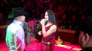 Espinoza Paz  Lluvia Vega ¿Qué Me Vas A Decir Si Vuelvo Live [upl. by Manno]