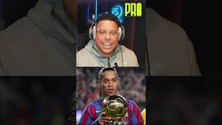 RONALDO SE RENDE A RONALDINHO GAÚCHO ONDE O BRUXO JOGOU MAIS futebol ronaldinho ronaldo shorts [upl. by Aleina573]