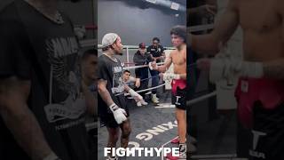 GERVONTA DAVIS FIRST RYAN GARCIA SPARRING LOOK SIZES UP HOW TO GET INSIDE ON TALLER ELIJAH FLORES [upl. by Tania173]