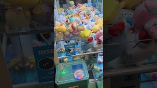 Huge Hello Kitty Claw Machine Lucky WIN cranegame clawcatcher sanriocharacters [upl. by Dyrrej]