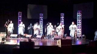 Cueca del Bicentenario Saya Cochabamba  Los Kjarkas en vivo [upl. by Haseefan556]