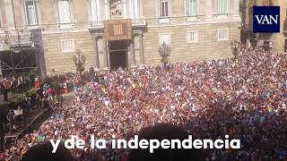 quotEls Segadorsquot y el referéndum se cuelan en las fiestas de la Mercè [upl. by Tipton]