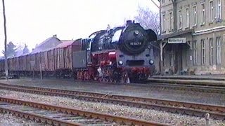 DRGüterzug mit DRTraditionslokomotive 58 3047  März1994  WaldenburgRochlitz  SteamTrain [upl. by Sairahcaz629]