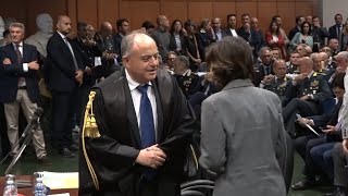 Il primo giorno di Gratteri in Tribunale a Napoli [upl. by Elwin]