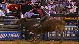 Coppertop bucks Kelly Armstrong  02 PBR Finals [upl. by Les331]