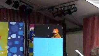 Ollie The Australian Muppet at Sydney Easter Show 2 [upl. by Marquita]