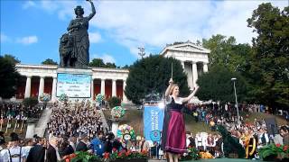 Kathrin Schilz Chefin von Löwenbräu Spaten und Franziskaner  Standkonzert der WiesnKapellen 2015 [upl. by Tadio]