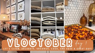 VLOGTOBER 2024  COZY FALL  EASY FALL DECOR  EASY FALL RECIPES  HOLIDAY PLANNING  AUTUMN [upl. by Rankin835]