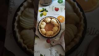 Tarte aux pommes sur lit de compote de pommes et poires [upl. by Llekcm]