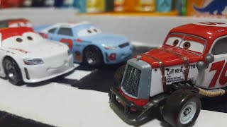 Disney Pixar Cars 3 Duke Coulters Thomasville OldSchool Racer Gasprin 70 Review [upl. by Rourke]