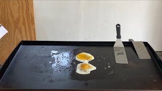 HOW TO MAKE EGGS ON THE BLACKSTONE GRIDDLE  BLACKSTONE GRIDDLE RECIPES [upl. by Ynnhoj]