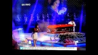 Jenni Rivera Funeral Service Jackie le canta a su madre quotTu Estas Aquiquot [upl. by Ulrick]