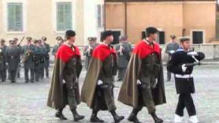 ROMA  Piazza Del Quirinale  Cambio della guardia Granatieri di Sardegna [upl. by Quill]