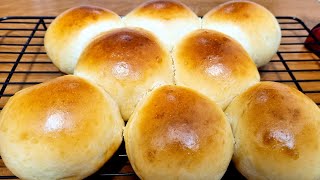 Quick Dinner Rolls Recipe 🍞 Soft and Fluffy Rolls in 4 Easy Steps [upl. by Maurreen]