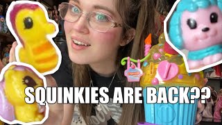 SQUINKIES ARE BACK SQUINKIES ORIGINALS REVIEW Cupcake Surprise Bake Shop Playset amp Multipack [upl. by Deron]