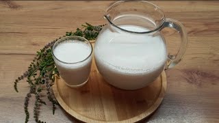 Homemade almond milkحليب اللوز محلي الصنعLeite de amêndoa caseiroHausgemachte Mandelmilch [upl. by Nidnerb425]