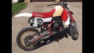 1985 Yamaha YZ 125 Walkaround [upl. by Addam796]