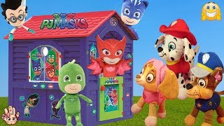 La PATRULLA CANINA visita a los PJ MASKS Nueva Misión Paw Patrol español [upl. by Naitsabas872]