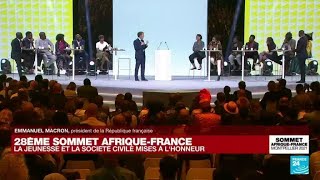 Sommet AfriqueFrance  léchange sans concession des jeunes avec Emmanuel Macron • FRANCE 24 [upl. by Aenat919]