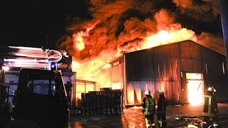 Vollbrand der Kunststofffirma Rhein  Plast in Bad Dürkheim  Feuerinferno  Kompletter Film [upl. by Mildrid368]