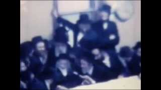 Rare Footage  Satmar Rebbe Rabbi Yoel Teitelbaum  1975  רבי יואל טייטלבוים מסאטמאר זיquotע תשלquotה [upl. by Atse]