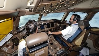 PIA Pakistan International Airlines London to Karachi from B777 flight deck [upl. by Emmanuel]