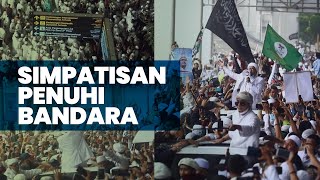 Suasana Penyambutan Habib Rizieq di SoekarnoHatta Beberapa Penerbangan Diundur [upl. by Ical]