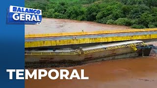 Temporais danificam estrutura de pontes chuva torrencial continua a causar estragos no Paraná [upl. by Tana]