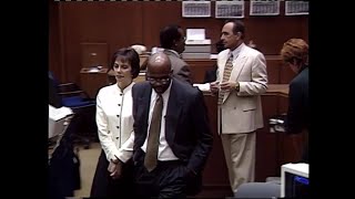 OJ Simpson and the gloves that didnt fit  CBS News report from 1995 [upl. by Coates]