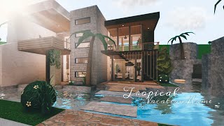 Modern Tropical Vacation Home  Bloxburg Build  KindaClxudyy  220k [upl. by Amandy]