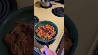 Fried spaghettiDirect from the cooks kitchen fypシ゚viral cooking foodvideos eat [upl. by Mollie]