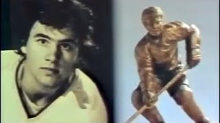 Neal Broten wins 1981 Hobey Baker Award [upl. by Aron183]