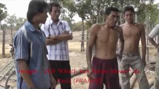 Le fils de lok ta Kom pratiquant le Kbach kun boran khmer [upl. by Scottie]