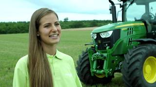 Miss Burgenland 2017 testet über Rentflex den John Deere Traktor [upl. by Nahtiek150]