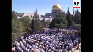 ISRAEL RAMADAN 200000 MUSLIMS ATTEND PRAYERS AT ALAQSA MOSQUE [upl. by Atinauj]