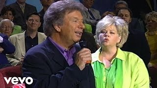 Bill Gaither Tanya Goodman Sykes  Going Home Live [upl. by Atnoid]