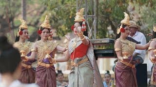 របាំជូនពរ​  Blessing Dance [upl. by Ettenaj66]