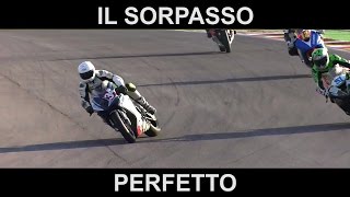 Il sorpasso perfetto  MV Agusta F3 VS Kawasaki ZX6R [upl. by Evelin]