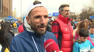 Chema Martínez participa en la carrera Bomberos de Madrid [upl. by Neevan]